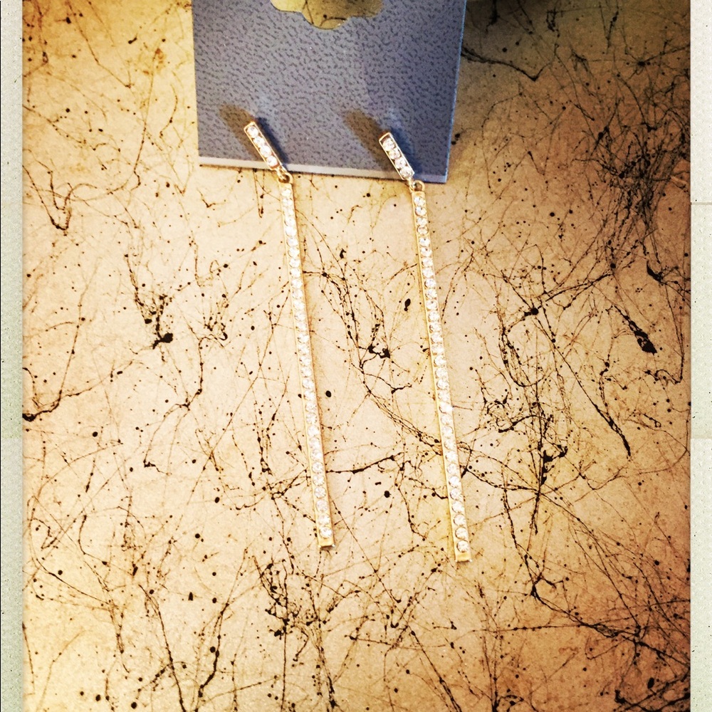Express earrings